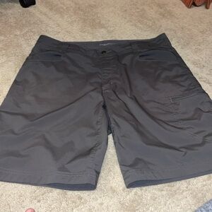 Columbia Omni-Shade Shorts 36 W